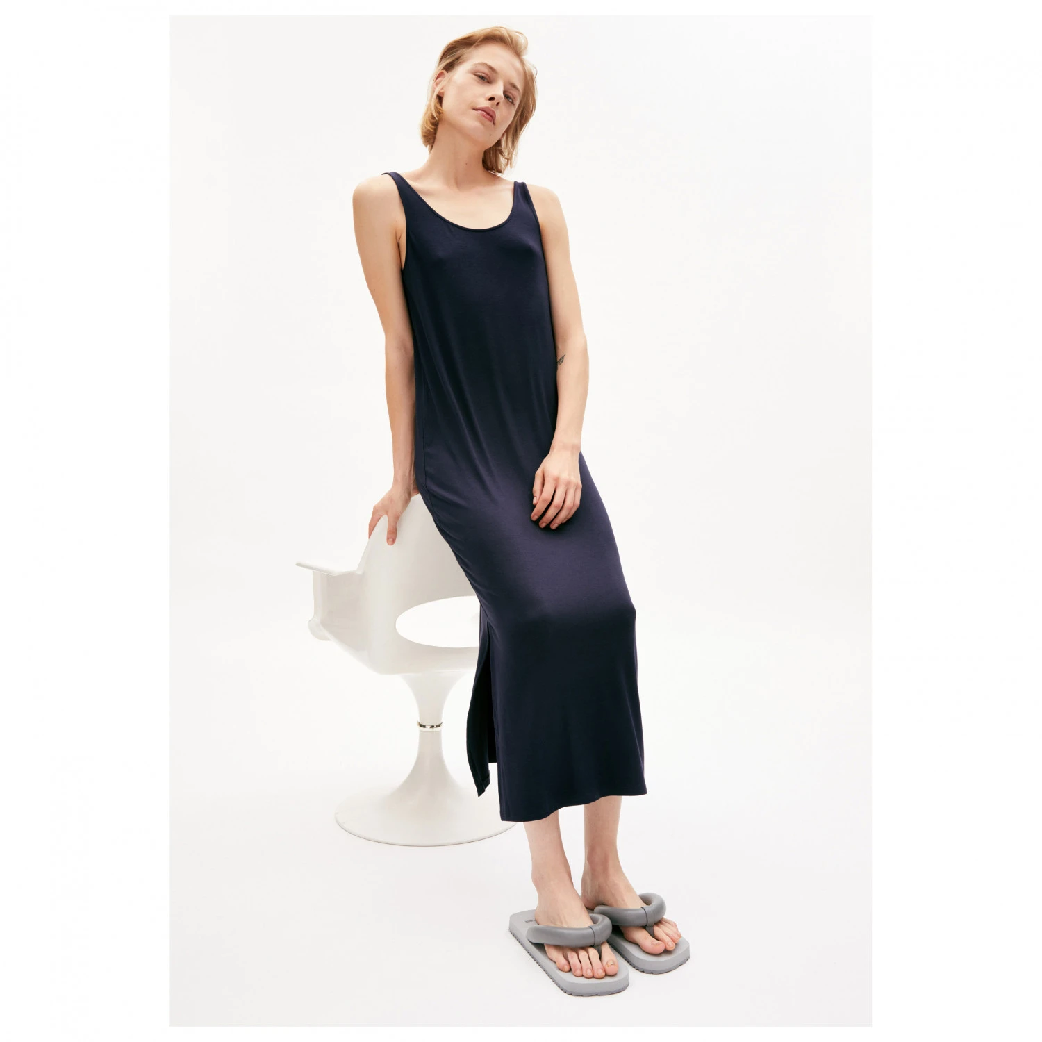 ARMEDANGELS - Women's Claraa Solid - Robe – Image 2